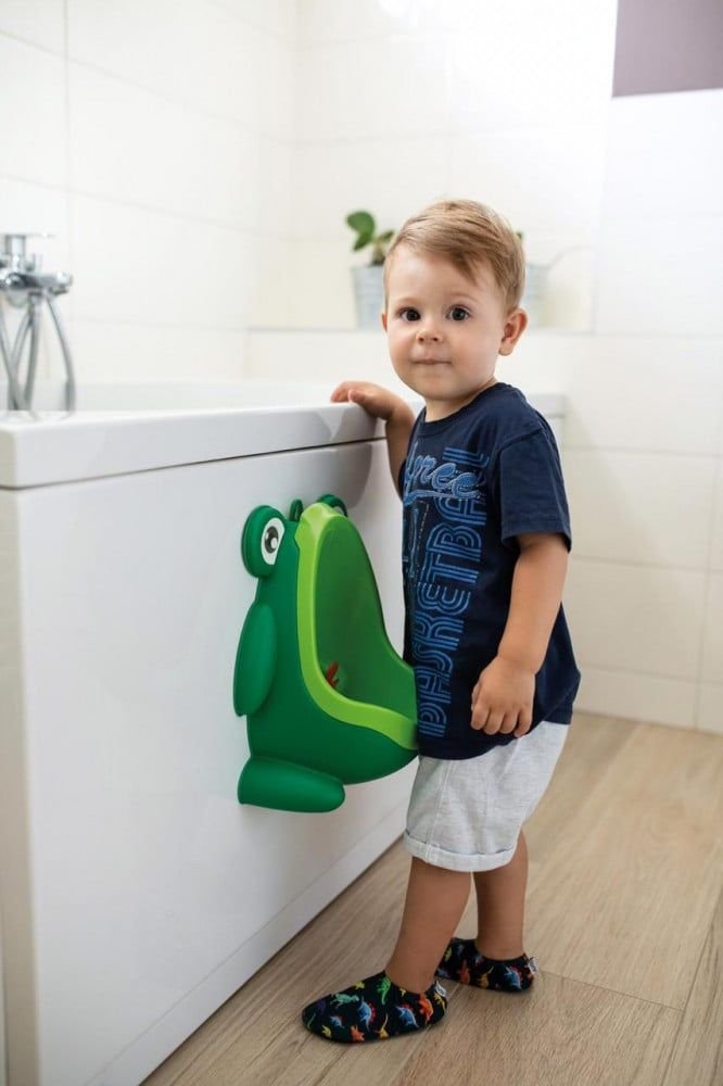 القصة التي لم أصدقها: كيف حول 'رفيق الضفدع' روتين حمام طفلي إلى بهجة خالصة!